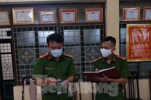 Bắt nhóm đối tượng cầm đồ, cho vay lãi nặng 252%/năm