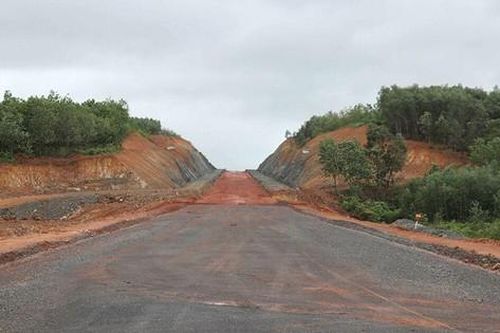 Dự án cao tốc Bắc - Nam nguy cơ chậm tiến độ vì giá vật liệu xây dựng tăng