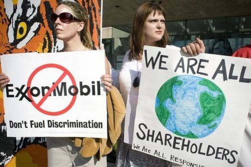 Exxon Mobil đối mặt thách thức biến đổi khí hậu trước kỳ bầu cử hội đồng quản trị