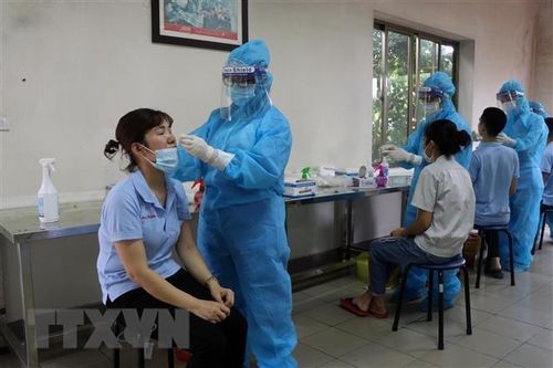 Cán bộ, sinh viên Đại học Y Dược Hải Phòng hỗ trợ Bắc Giang chống dịch