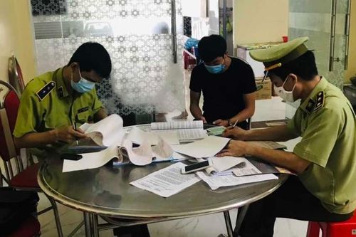 Quảng Ninh xử phạt nhà hàng không chấp hành quy định phòng, chống dịch COVID-19