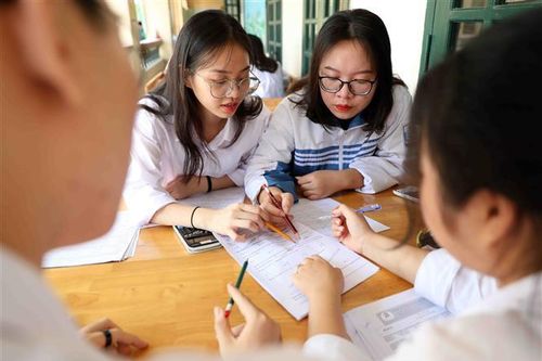 Tâm dịch Bắc Giang, Bắc Ninh đề xuất thi tốt nghiệp THPT làm nhiều đợt