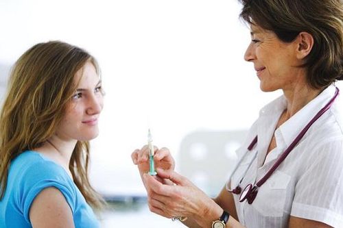 Người trưởng thành có cần tiêm vaccine rubella không?