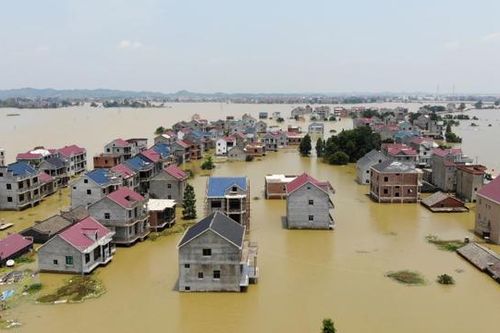71 con sông dâng nước đến mức báo động, lũ lụt nghiêm trọng có thể xảy ra ở Trung Quốc