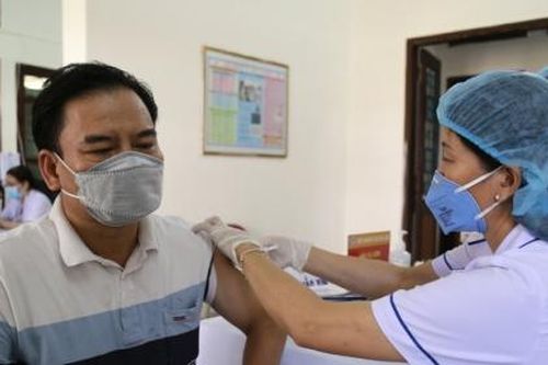 Ưu tiên tiêm vaccine Covid-19 cho công nhân