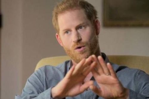 Quan hệ của Harry với hoàng gia hiện 'ngàn cân treo sợi tóc'