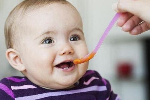 Làm mẹ nhàn tênh thời hiện đại: Chọn trợ thủ ăn dặm đắc lực, mẹ vui con khỏe