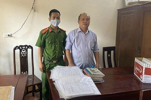 Bắt giữ người đàn ông cho 74 người dân vay tiền với lãi suất cao