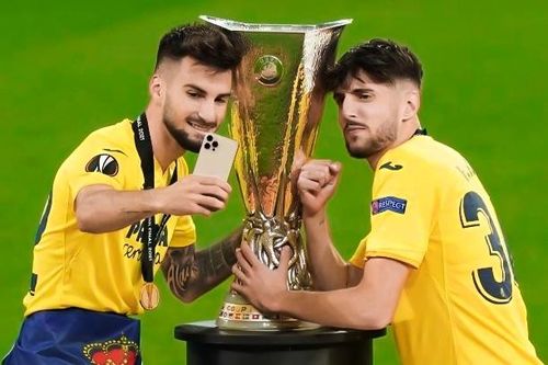Villarreal lần đầu ăn mừng cúp châu Âu
