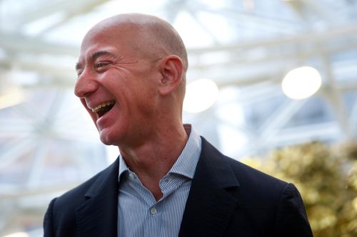 Jeff Bezos thông báo ngày rời chức CEO Amazon