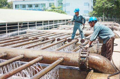 Cấp nước sinh hoạt mùa hè: Đến hẹn lại lo