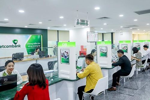 Vietcombank: Duy trì mặt bằng lãi suất thấp, cải tiến quy trình cấp tín dụng để hỗ trợ khách hàng tiếp cận vốn