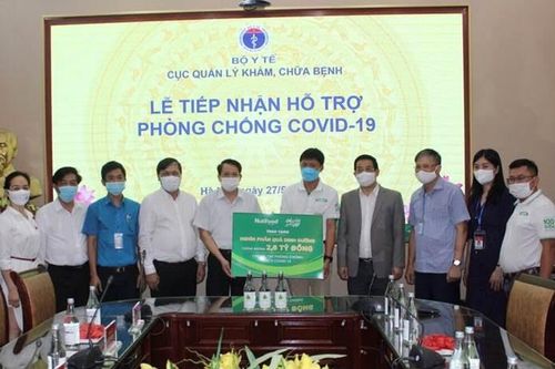 Nutifood và Ông Bầu tặng các sản phẩm dinh dưỡng trị giá 2,6 tỷ đồng cho bác sỹ tuyến đầu và bệnh nhân mắc Covid-19