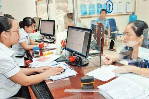 Đủ tuổi hưu, có được đóng tiếp BHXH để hưởng lương hưu tối đa?