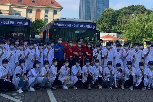 ĐH Y Hà Nội tiếp tục cử lực lượng hỗ trợ Bắc Ninh chống dịch
