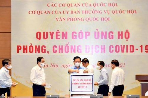 Văn phòng Quốc hội quyên góp ủng hộ Quỹ phòng, chống dịch Covid-19