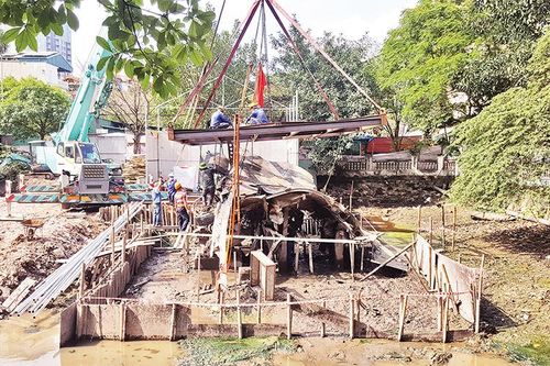 'Hồi sinh' di tích hồ Hữu Tiệp