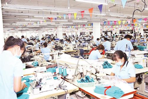 Ngành dệt may nhận nhiều đơn hàng xuất khẩu
