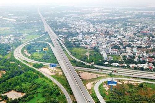 Giải phóng mặt bằng, giải ngân một số dự án trọng điểm rất chậm, gây lãng phí