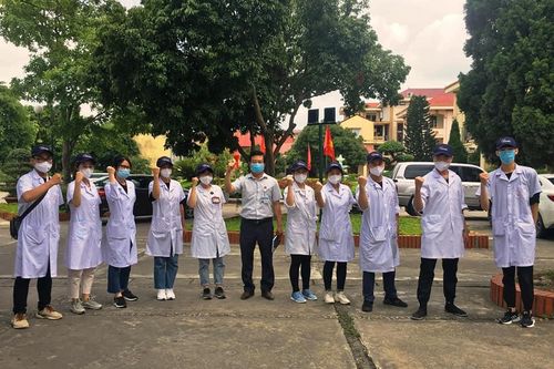 Trường Đại học Y Hà Nội 'chia lửa' tuyến đầu chống dịch tại Bắc Ninh
