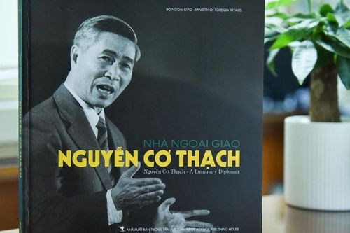Cuộc đời và sự nghiệp của nhà ngoại giao lỗi lạc Nguyễn Cơ Thạch qua những bức ảnh