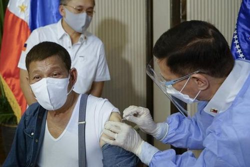 Dân Philippines không muốn tiêm vắc xin COVID-19, đặc biệt với vắc xin của Trung Quốc
