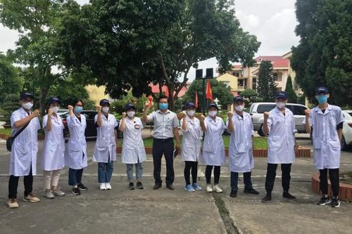 60 sinh viên tình nguyện của Đại học Y Hà Nội tăng cường cho Bắc Ninh
