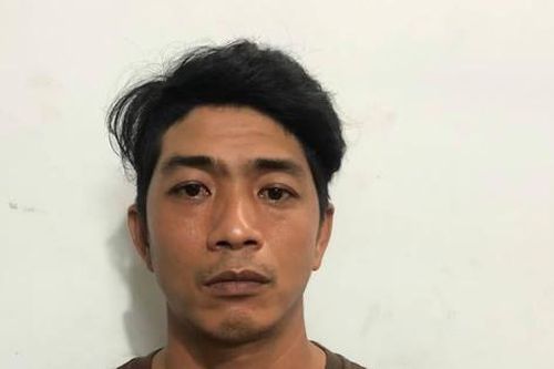 Thiếu nợ cờ bạc, gã thợ sơn đâm chủ nhà, giúp việc trọng thương để cướp tài sản