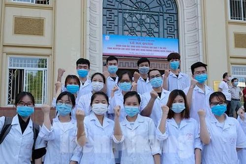 Trường ĐH Y Hà Nội ra quân tình nguyện chi viện Bắc Ninh phòng chống dịch COVID-19