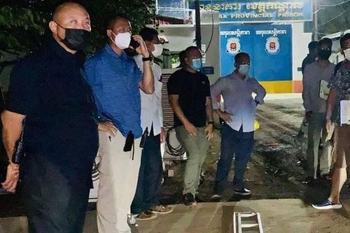 Covid-19 lan mạnh trong tù ở Campuchia, hàng trăm ca tại Đài Loan 'mất tích'