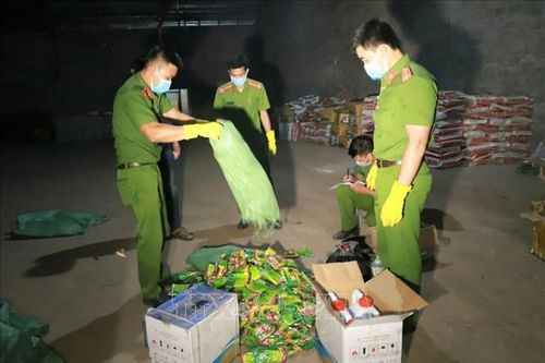 Đắk Nông bắt giữ hơn 1.500 sản phẩm thuốc bảo vệ thực vật bị cấm sử dụng tại Việt Nam