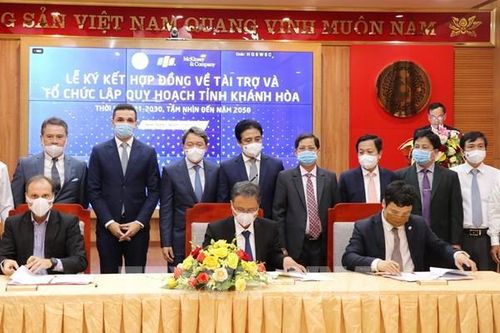 Ký hợp đồng tài trợ quy hoạch tỉnh Khánh Hòa thời kỳ 2021 - 2030