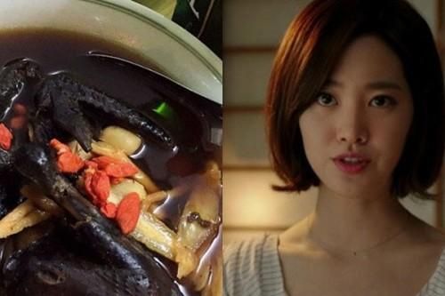 Ở cữ mẹ đẻ mang cho con gà tần thì mẹ chồng đưa cho con gái ăn hết