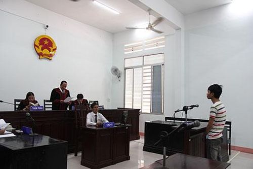 Mượn xe rồi đem cầm