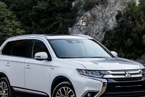 Mitsubishi Việt Nam lại triệu hồi Outlander để thay thế bơm xăng