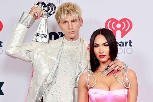 Dàn ca sĩ tham dự lễ trao giải iHeartRadio Music Awards 2021
