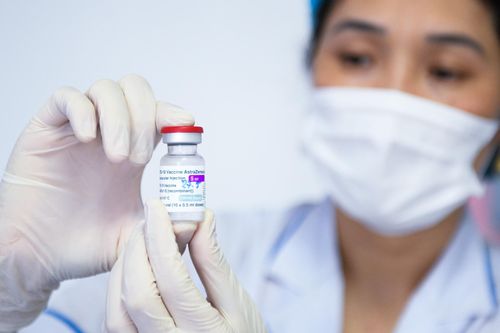 Doanh nghiệp ủng hộ quỹ vaccine có được ưu tiên tiêm trước?