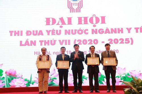 Sớm rà soát, đánh giá hiệu quả hoạt động tổ chức làm công tác thi đua khen thưởng