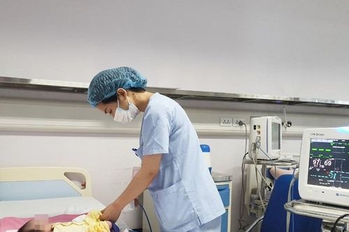 Kịp thời cứu sống bé sơ sinh mắc bệnh tim bẩm sinh phức tạp
