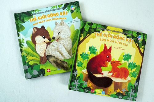Bé đọc sách bằng… tay