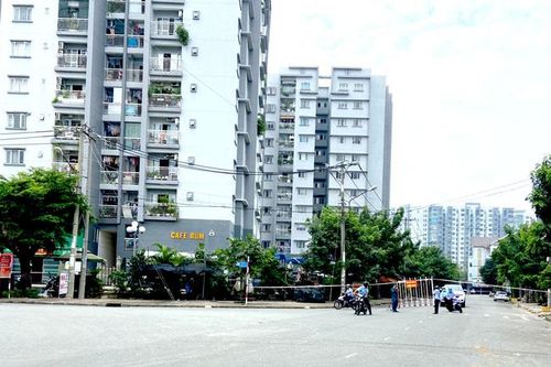 Thêm 10 ca nghi mắc Covid-19 tại TP Hồ Chí Minh