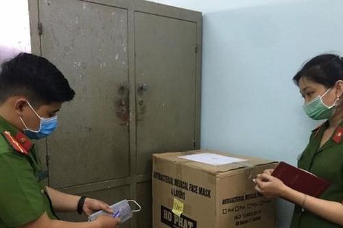 Quảng Nam: Tiêu hủy 10.000 khẩu trang không rõ nguồn gốc