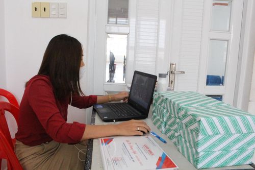 Phòng dịch Covid-19, thầy trò tổng kết năm học online