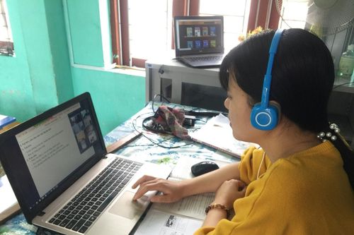 Hải Phòng: Học sinh lớp 12 tự giác tham gia khảo sát trực tuyến