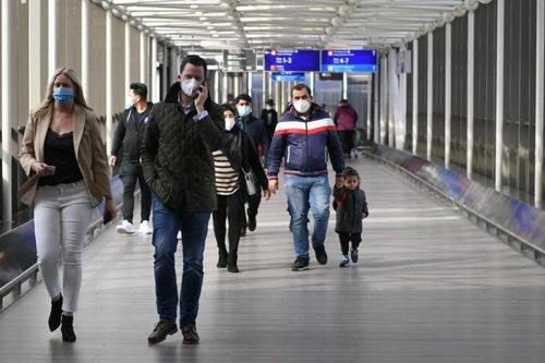 Kinh tế châu Âu có dấu hiệu phục hồi, người tiêu dùng 'mở ví' chi tiêu
