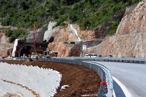 Con đường đắt nhất hành tinh bằng vốn Trung Quốc của Montenegro bị chỉ trích