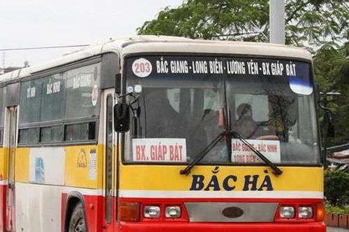 Dừng các tuyến buýt kế cận từ Hà Nội chạy đến các tỉnh có dịch
