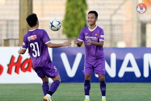 Hậu vệ SLNA Mai Sỹ Hoàng chỉ ra điểm yếu lớn ở U22 Việt Nam