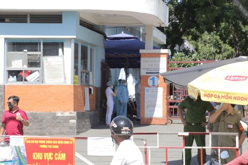 Phong tỏa tạm thời BV quận Tân Phú do có ca mắc COVID-19
