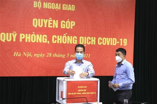 Bộ Tài chính lập BQL Quỹ Vaccine, tiếp nhận kinh phí phòng chống dịch
